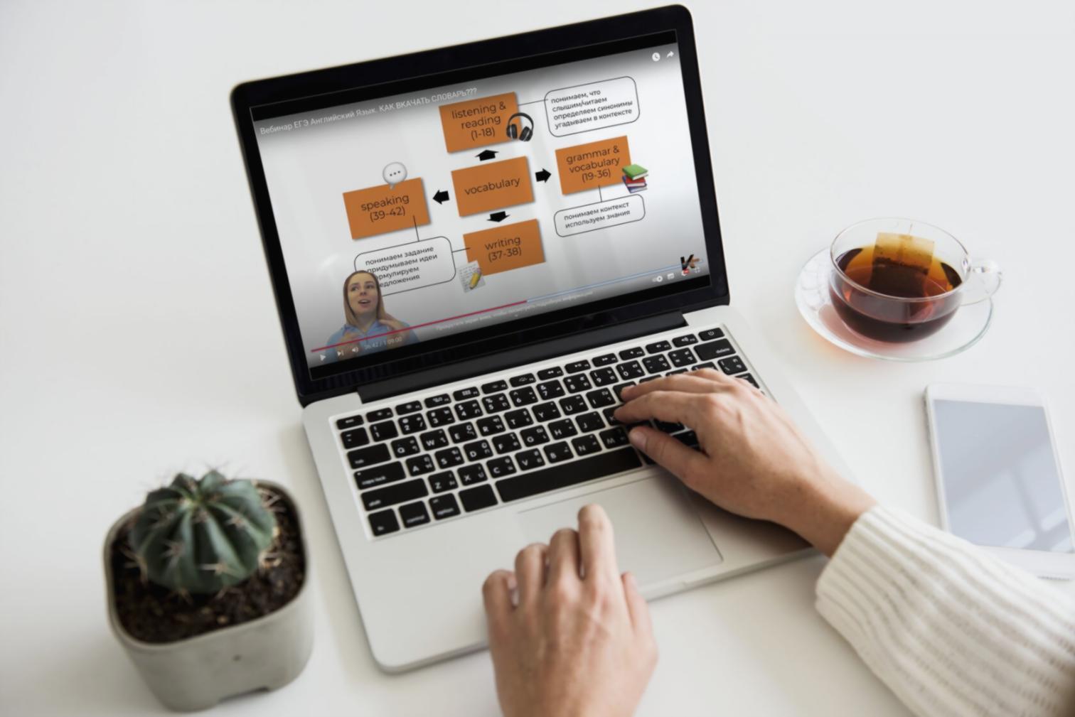 Instructeur partageant des stratégies entrepreneuriales éprouvées